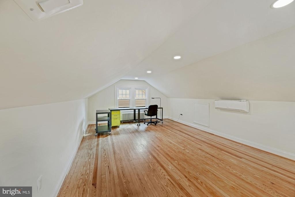 5923 33rd Street Nw - Photo 23