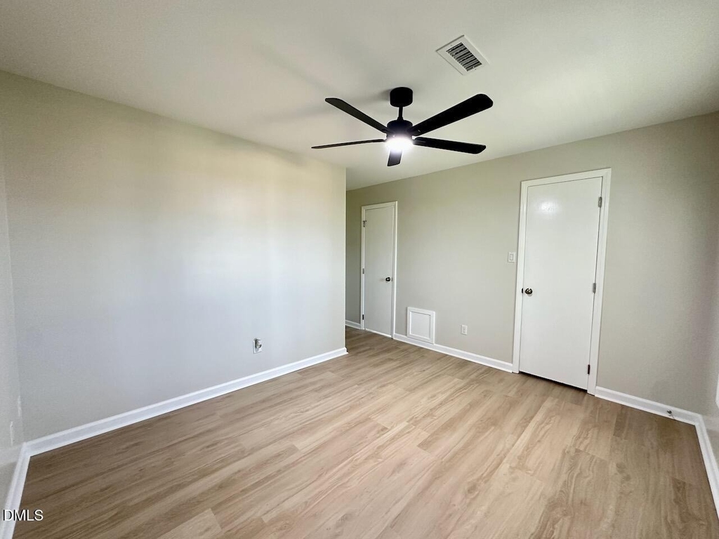 4050 Arckelton Drive - Photo 11