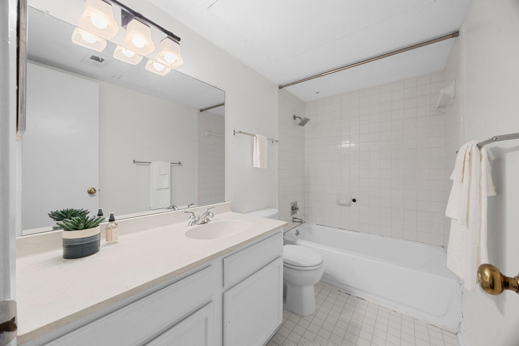 4159 Steck Ave - Photo 22