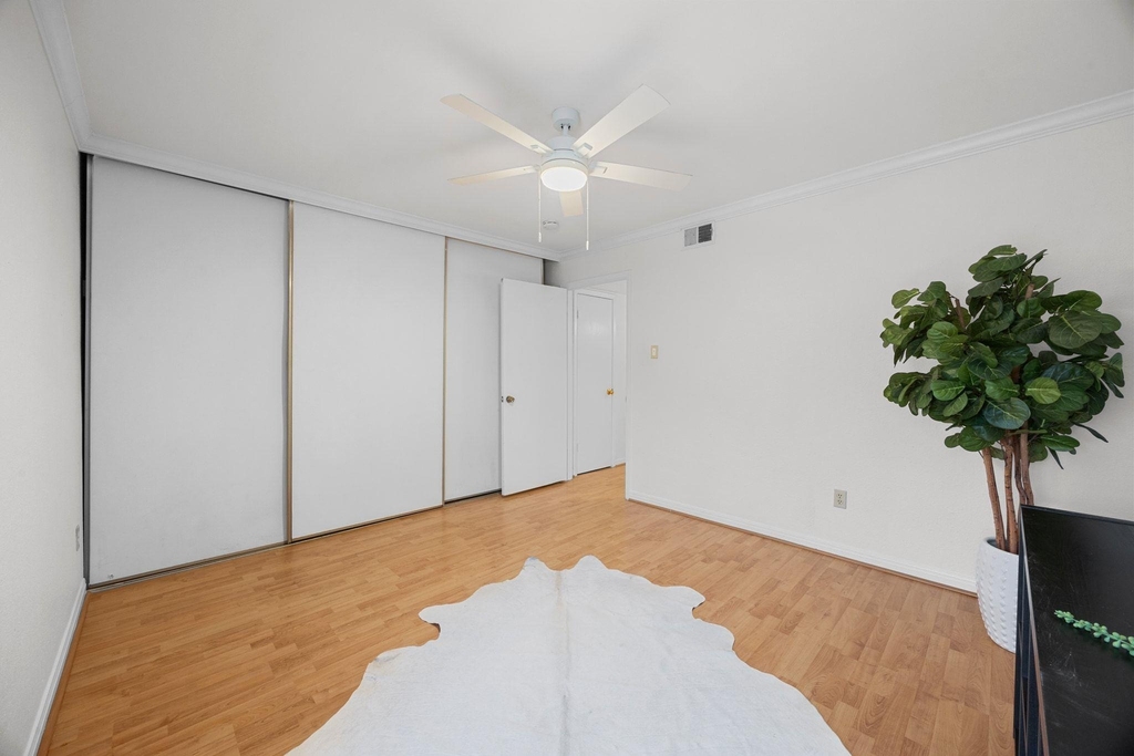4159 Steck Ave - Photo 21