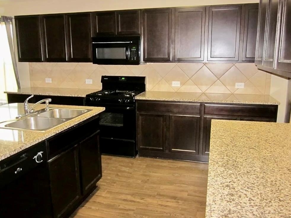 541 Alpha - Photo 3