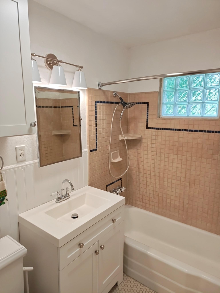 3207 Locke Ln - Photo 16