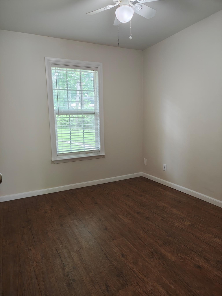 3207 Locke Ln - Photo 10