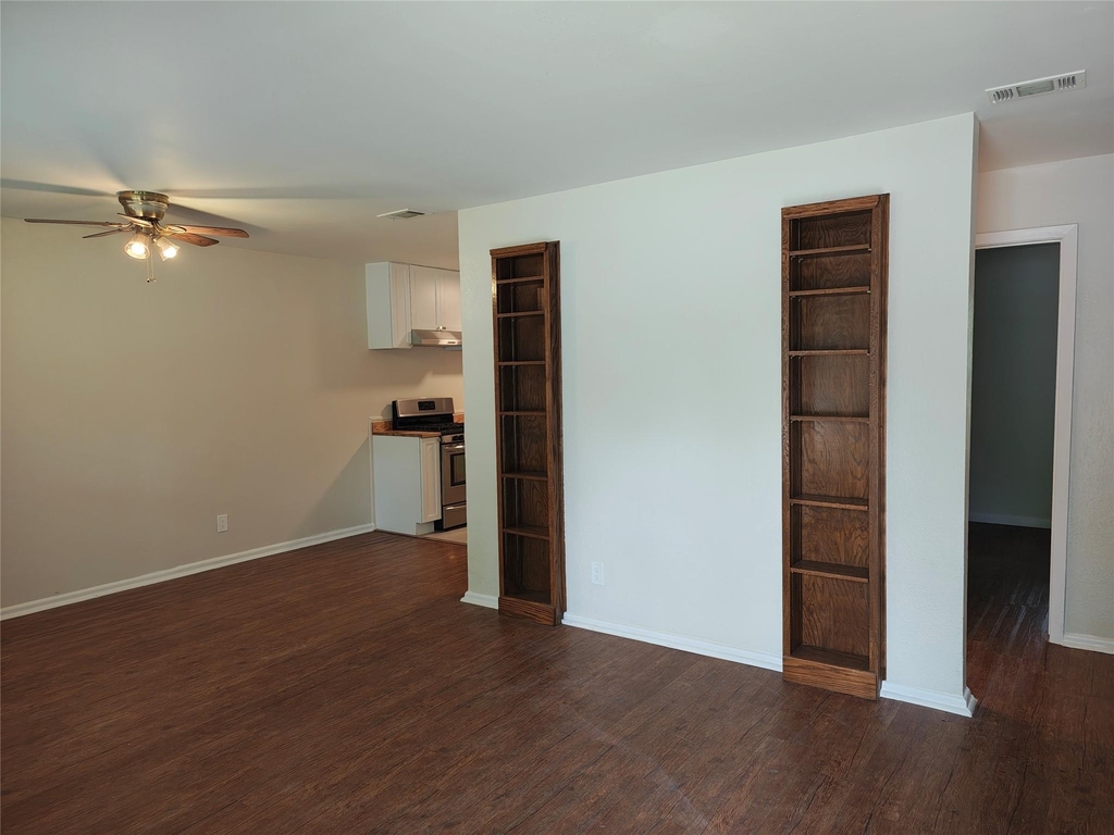 3207 Locke Ln - Photo 4