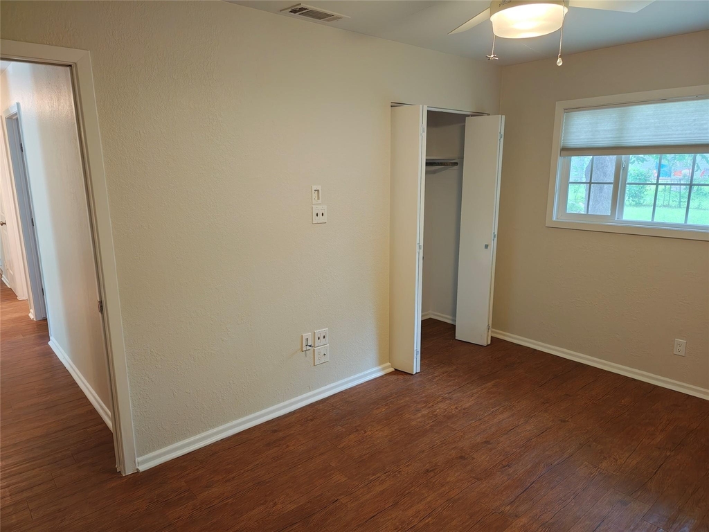 3207 Locke Ln - Photo 12