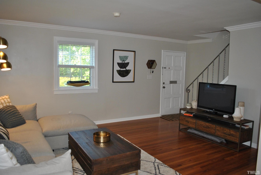 1036 Nichols Drive - Photo 1