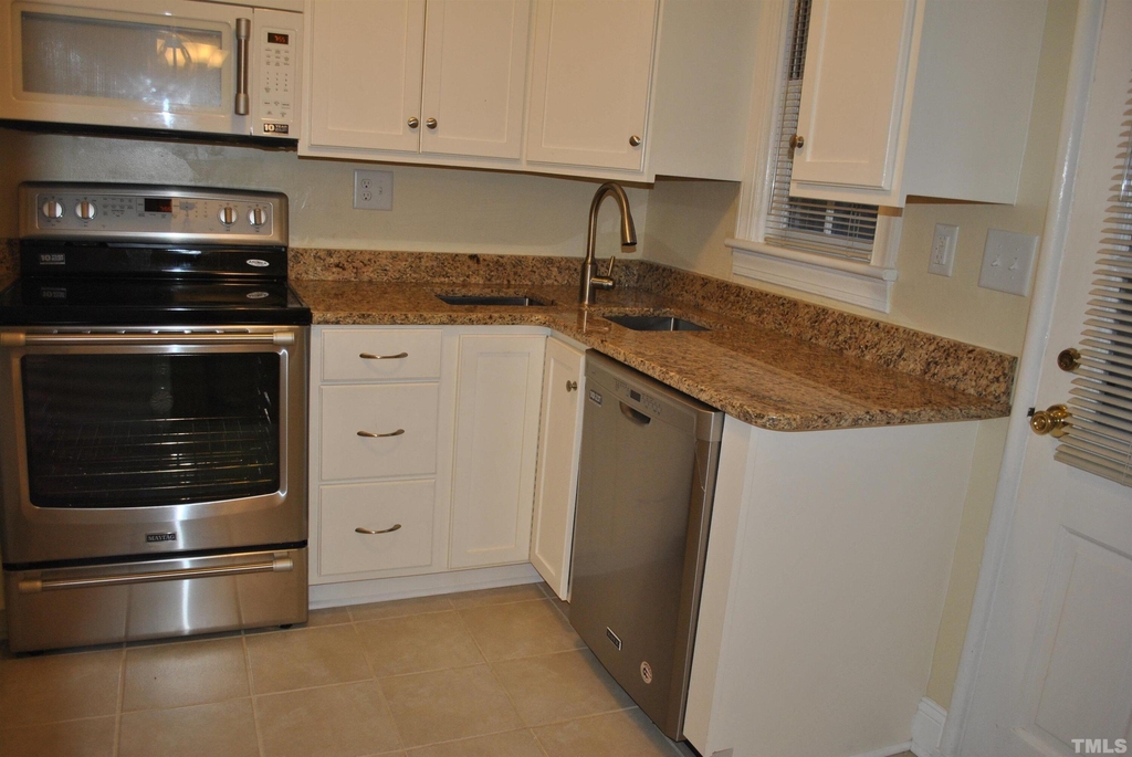 1036 Nichols Drive - Photo 12