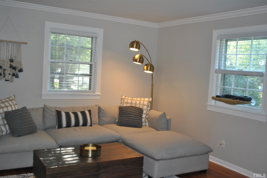 1036 Nichols Drive - Photo 6