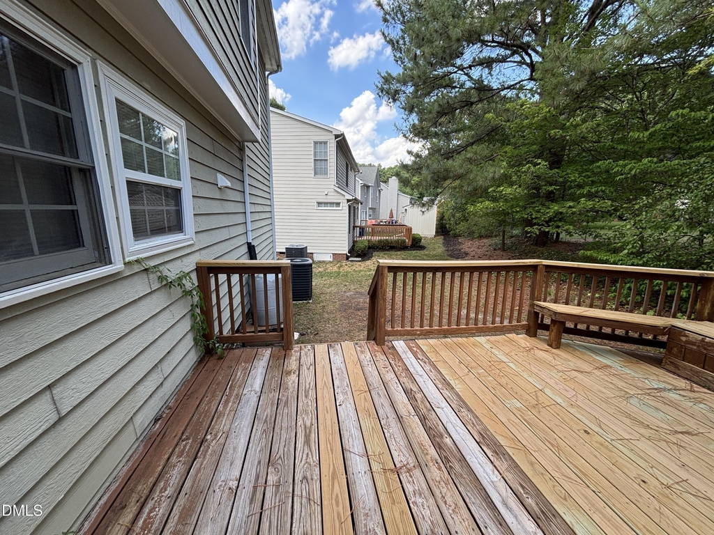 12 Bridgeport Drive - Photo 19