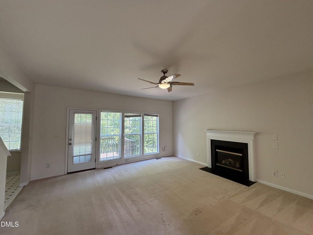 12 Bridgeport Drive - Photo 5