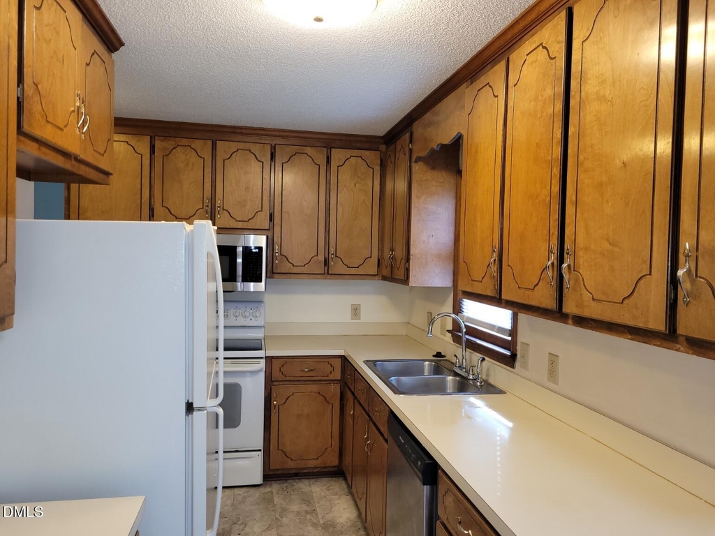 4009 Omer Lane - Photo 7