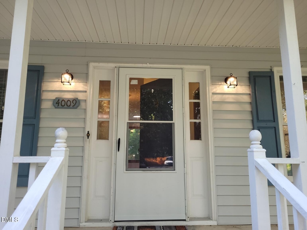 4009 Omer Lane - Photo 2