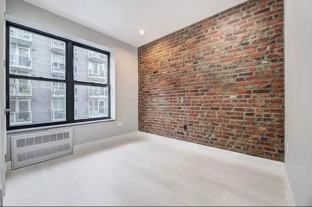 12th st and 3rd Ave - Photo 2