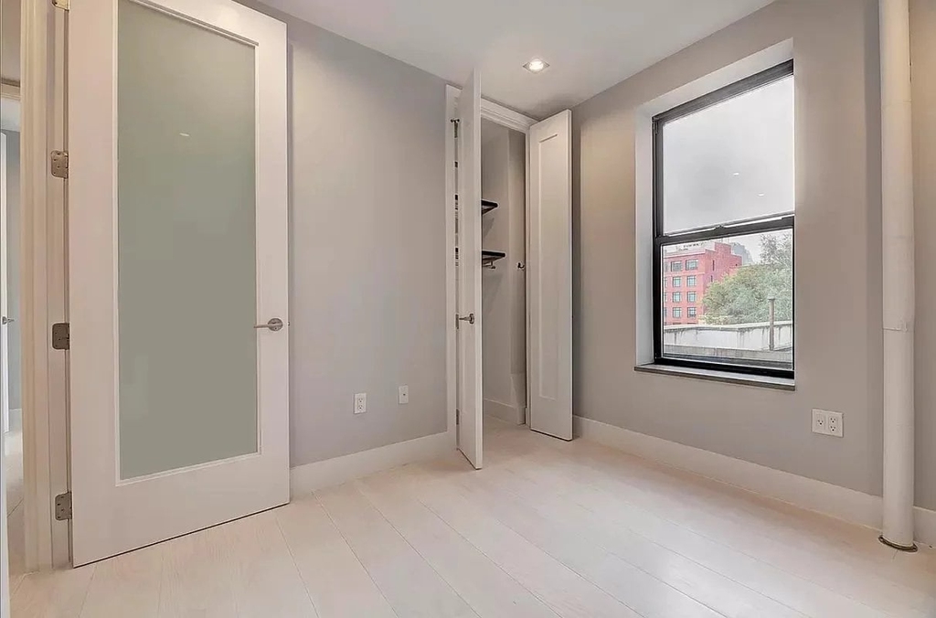 12th st and 3rd Ave - Photo 5
