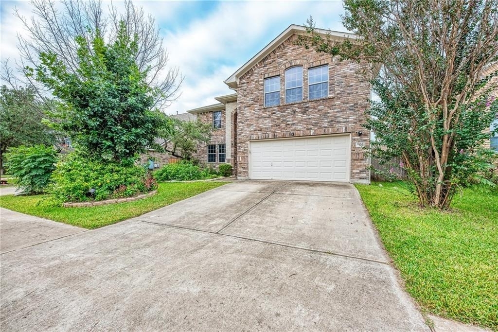 604 Spanish Oak Ter - Photo 1