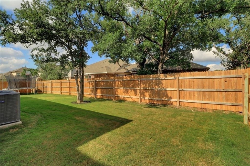 2433 Lyla Ln - Photo 17