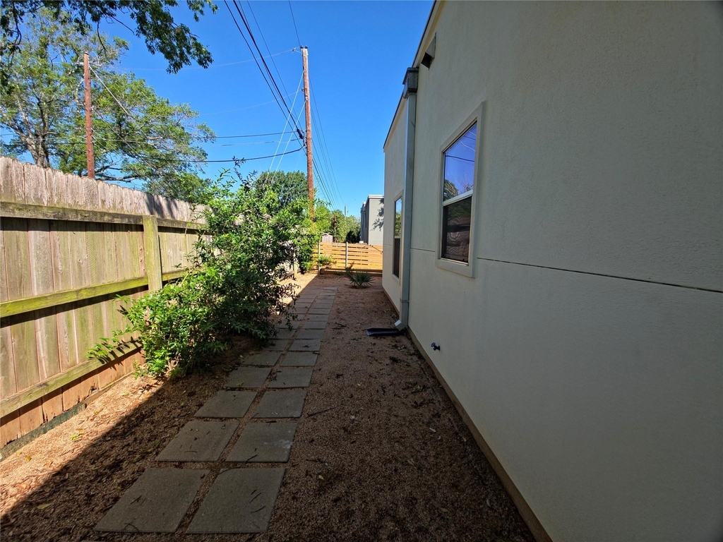 3806 Menchaca Rd - Photo 16