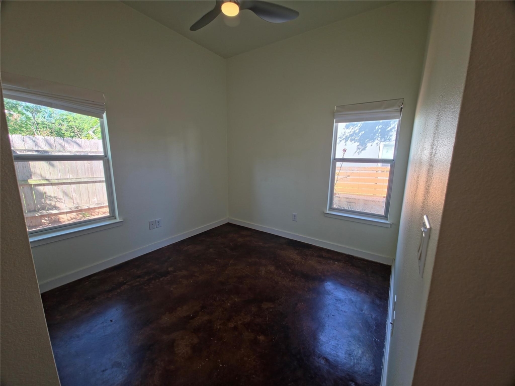 3806 Menchaca Rd - Photo 10