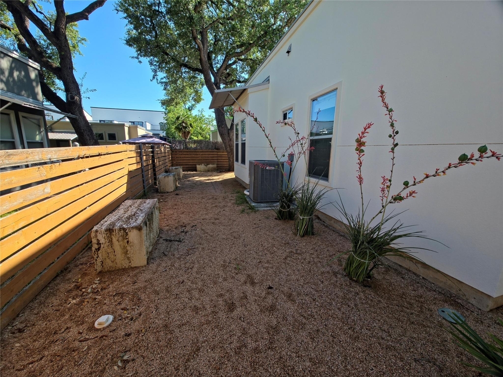 3806 Menchaca Rd - Photo 15