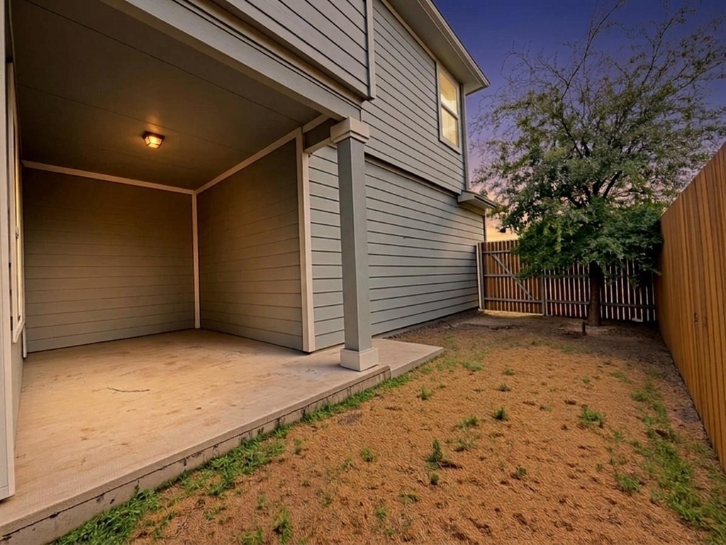 10502 Fulton Ave - Photo 33