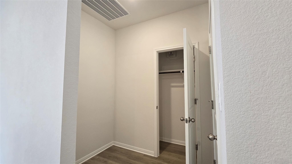 122 Holmby Dr - Photo 12