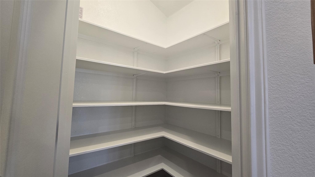 122 Holmby Dr - Photo 13