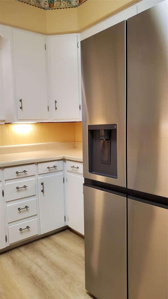 1117 W 4th St - Photo 12