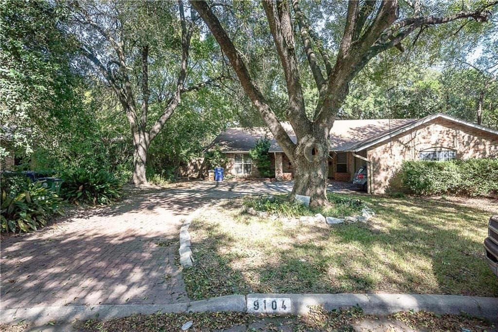 9104 Quail Creek Dr - Photo 2