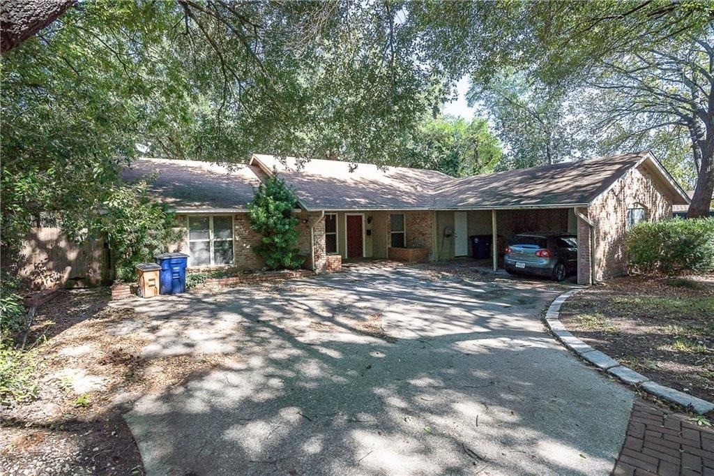 9104 Quail Creek Dr - Photo 0