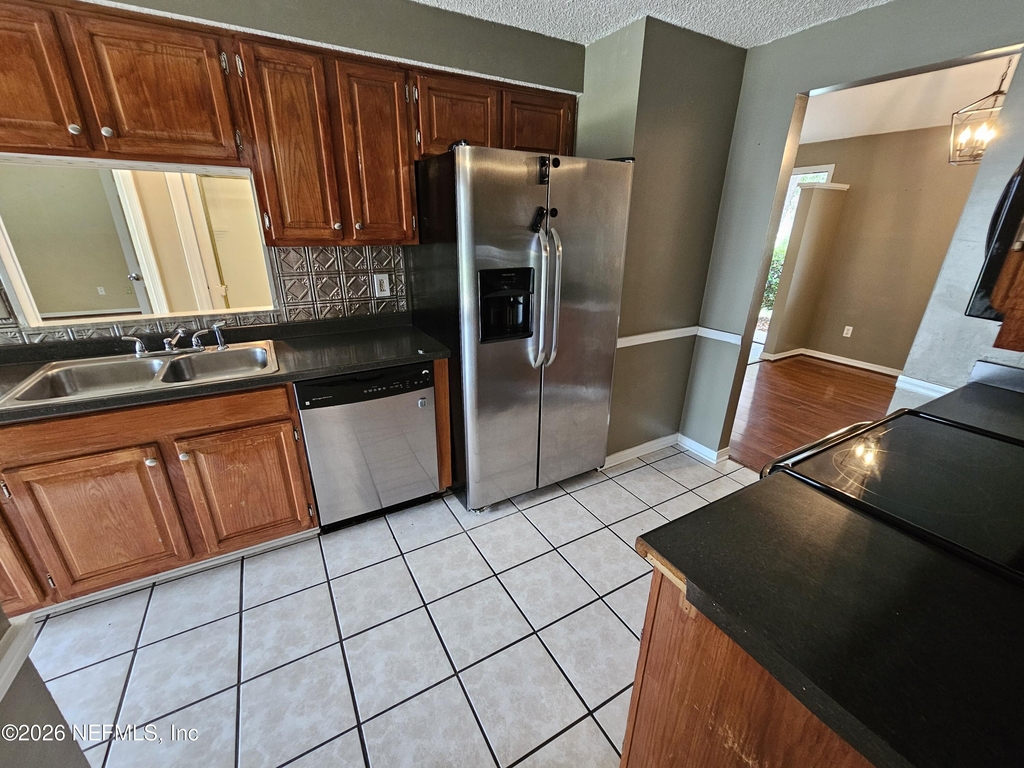 8176 Kilwinning Lane - Photo 5