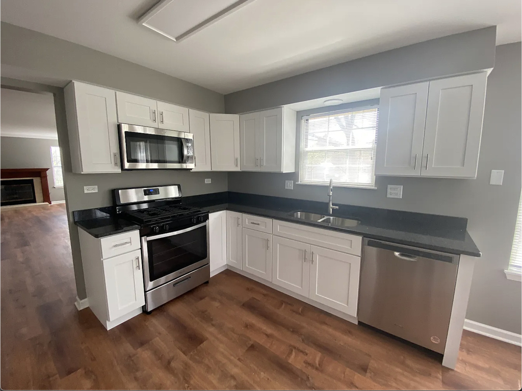 2111 Camden Lane - Photo 8