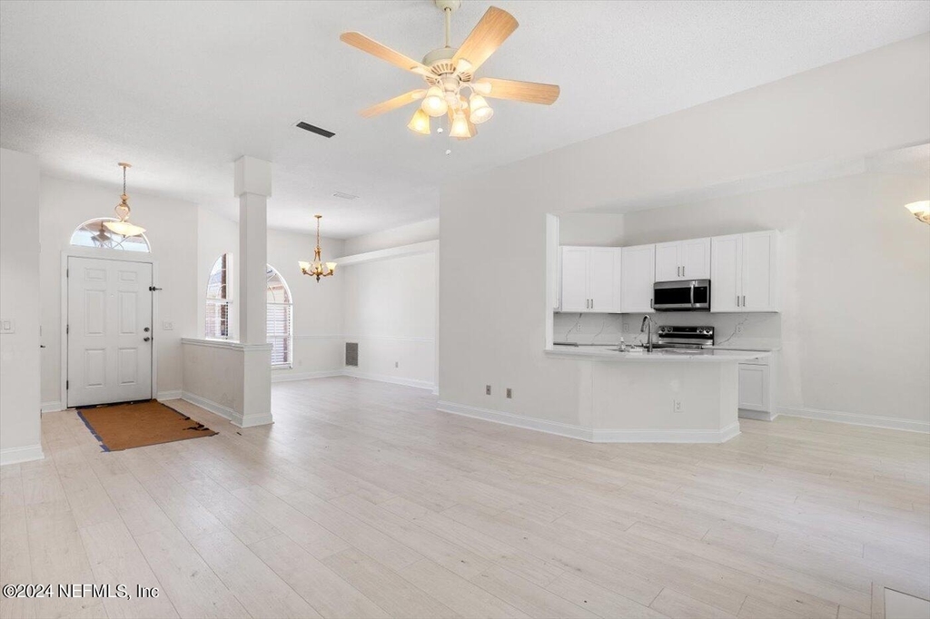 1722 Branch Vine Drive W - Photo 13