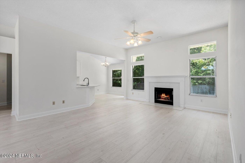 1722 Branch Vine Drive W - Photo 7