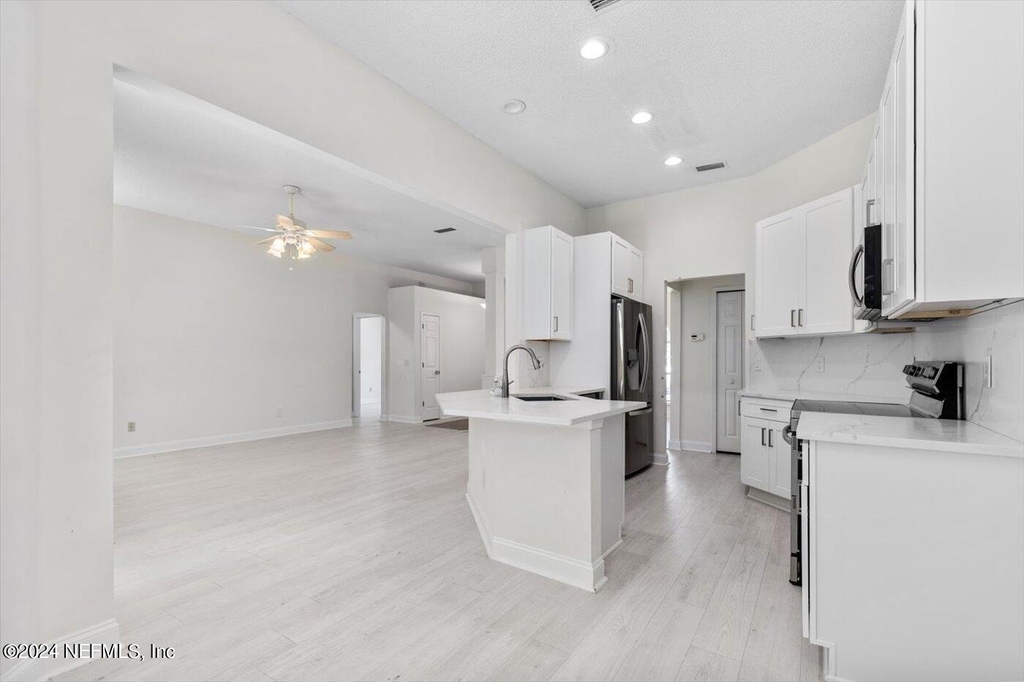 1722 Branch Vine Drive W - Photo 12