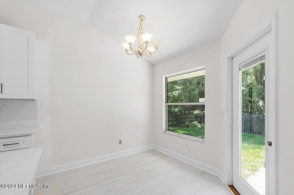 1722 Branch Vine Drive W - Photo 15