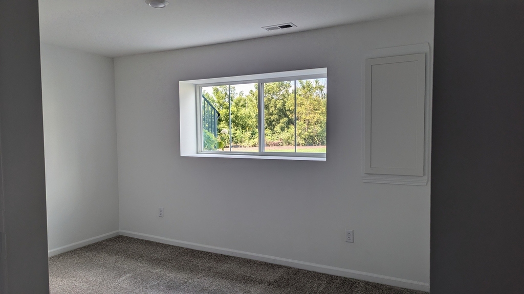 1085 Atterberg Road - Photo 10