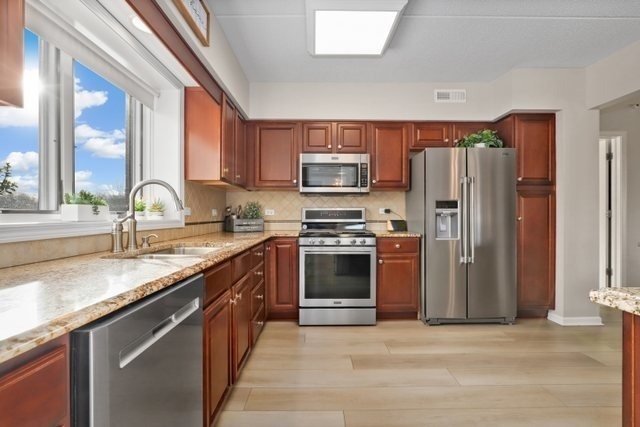 225 Main Street - Photo 7