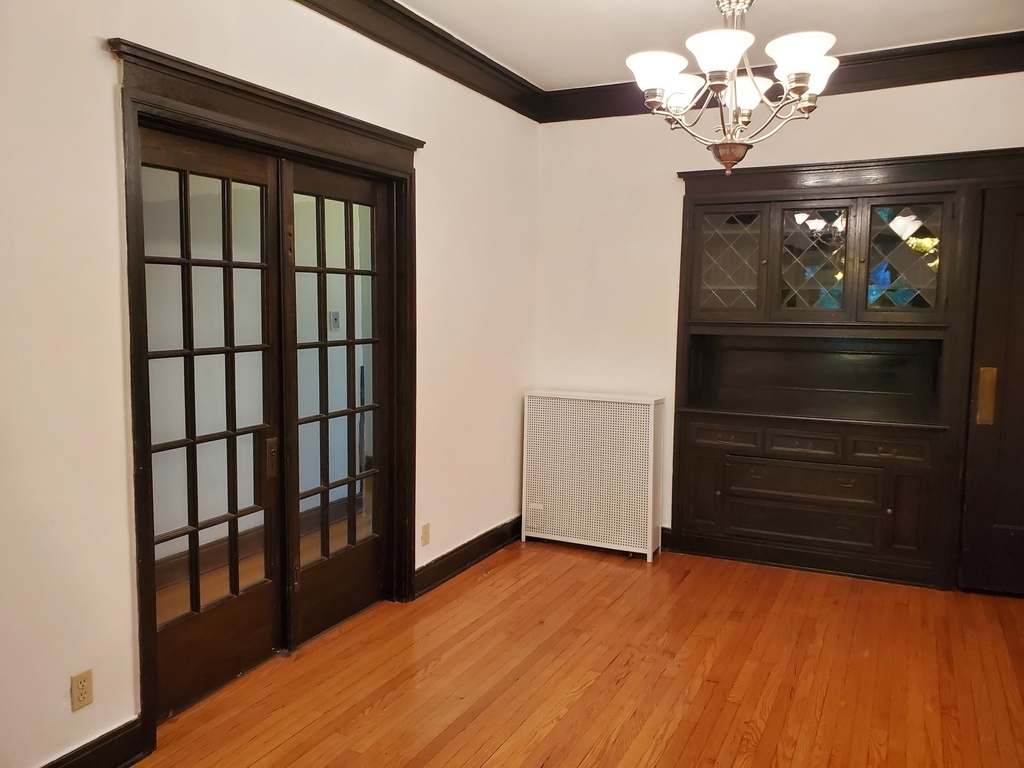 5720 S Kenwood Avenue - Photo 1