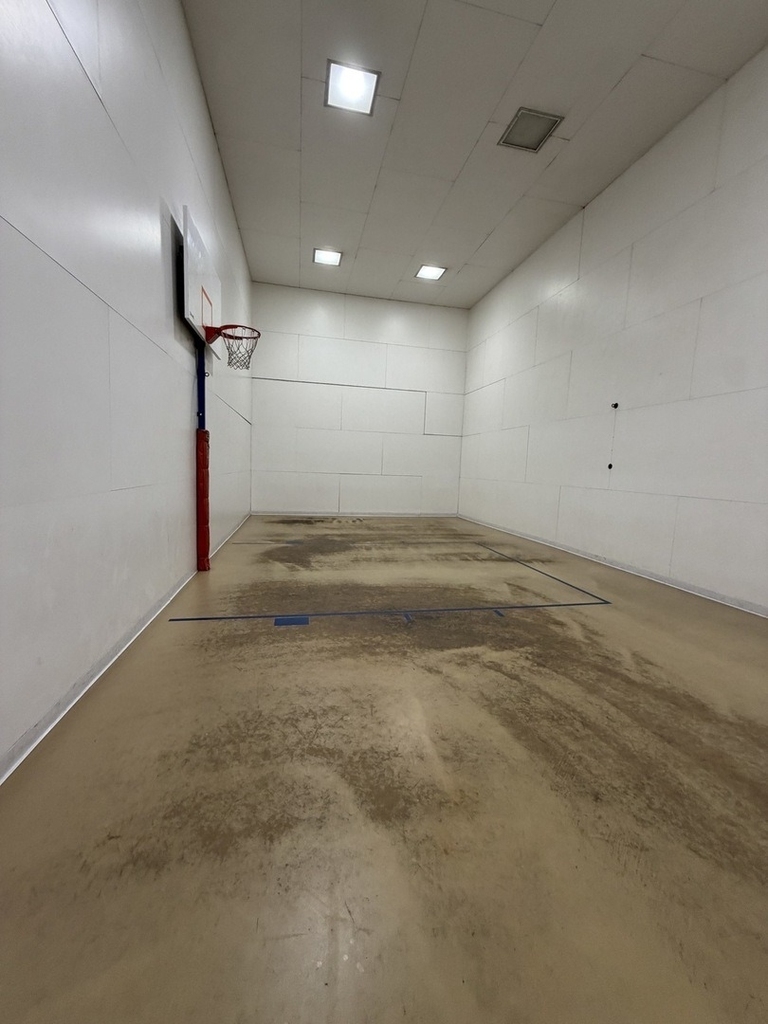 211 E Ohio Street - Photo 16