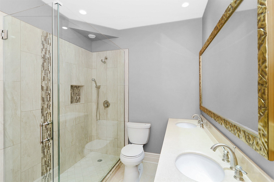211 E Ohio Street - Photo 4