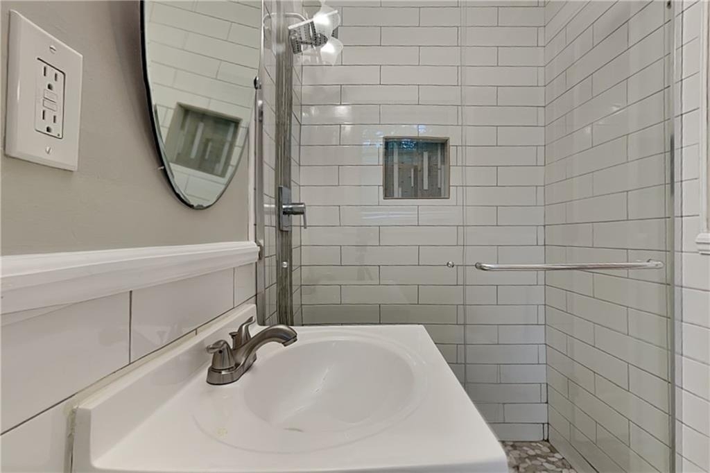 2755 Hickory Circle - Photo 11