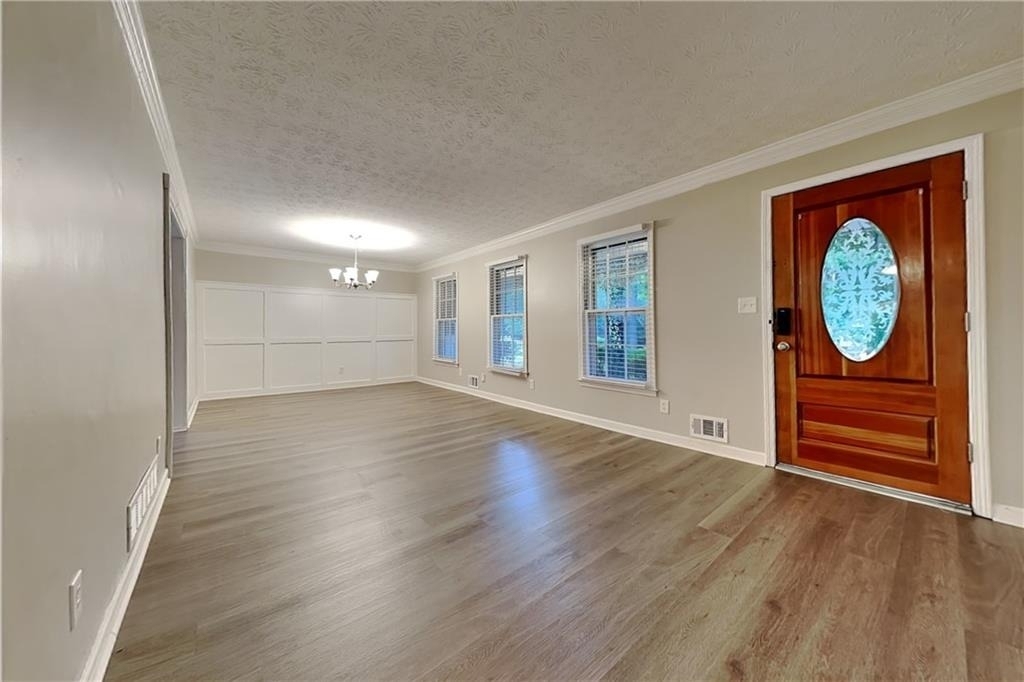 2755 Hickory Circle - Photo 1