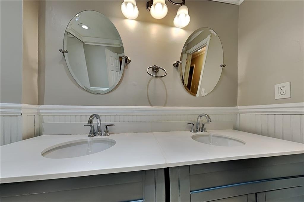 2755 Hickory Circle - Photo 12