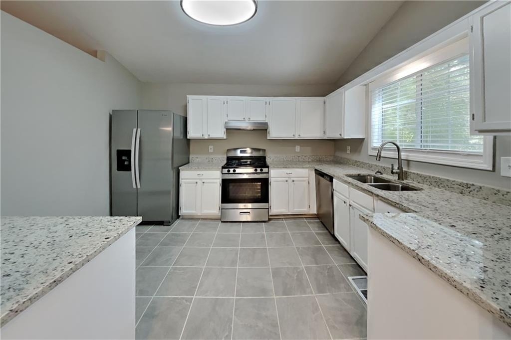 603 Brolley Court - Photo 2