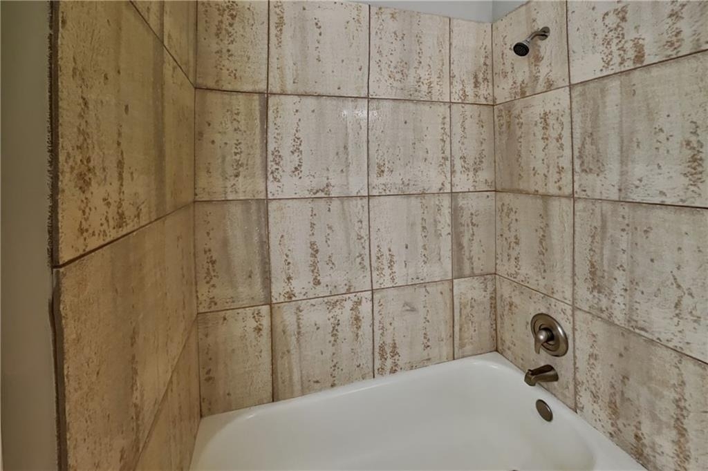 603 Brolley Court - Photo 18