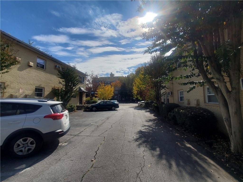 1042 Ne Saint Charles Avenue Ne - Photo 30