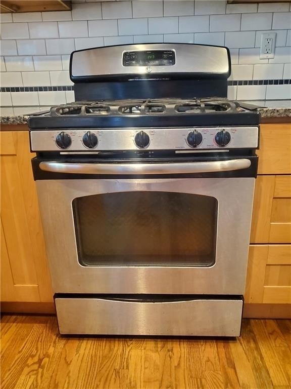 1042 Ne Saint Charles Avenue Ne - Photo 21