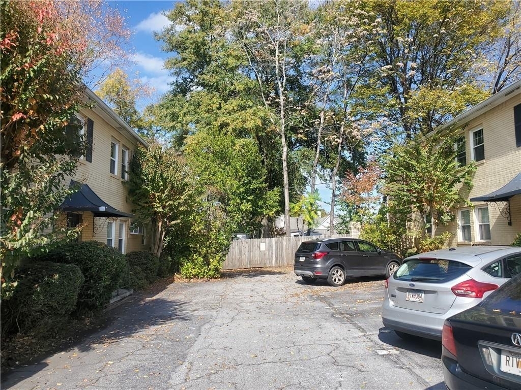 1042 Ne Saint Charles Avenue Ne - Photo 29