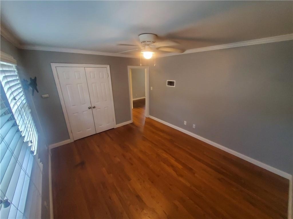 1042 Ne Saint Charles Avenue Ne - Photo 9