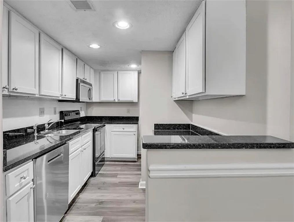 6900 Roswell Road - Photo 14